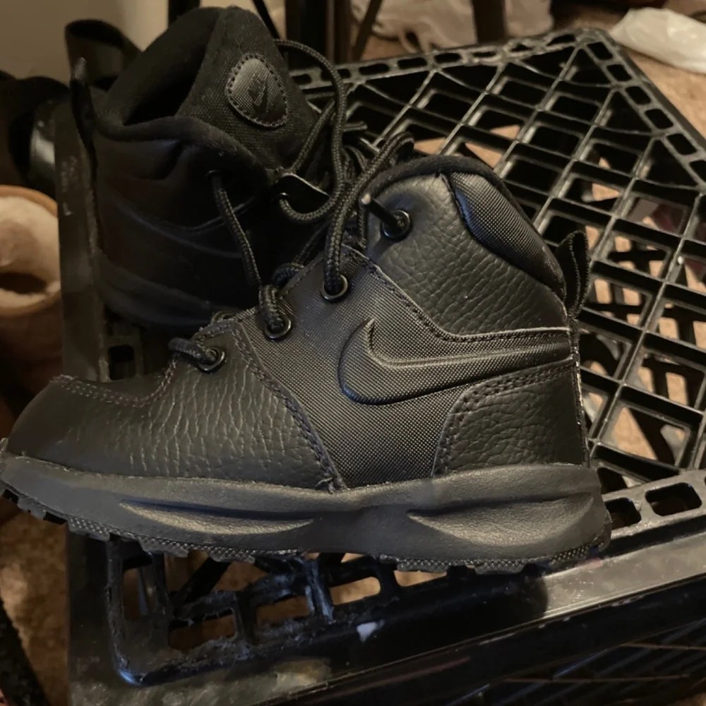 Boots - Picture 2 of 2